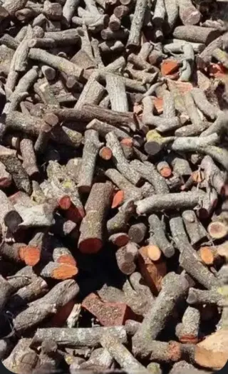 Leña para chimenea o barbacoa