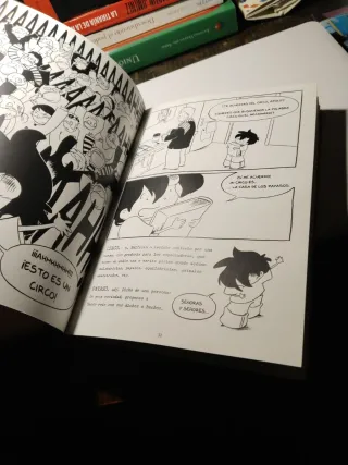 Politik. El manifiesto gráfico (Spanish Edition)