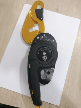 Descensor Petzl I'D S