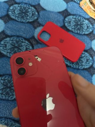 iPhone 12 Rosso