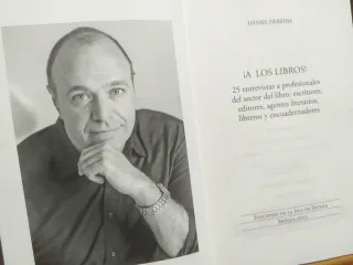 ¡A los libros! 25 entrevistas a profesionales d...