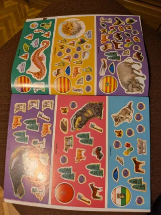 Atlas de España y sus animales con 300 pegatinas