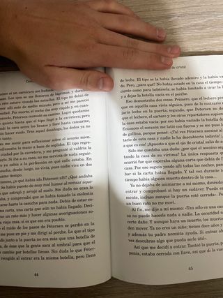 Libro-El ojo de cristal/Charlie saldrá esta noche