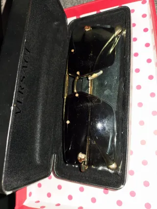 Gafas Versace Negras y Doradas