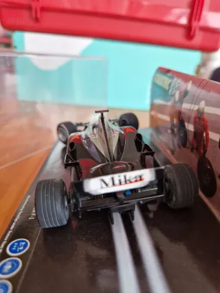 Coche Scalextric McLaren F1 Mika.