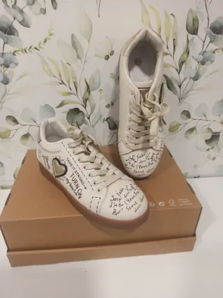 Zapatillas Mujer Blancas y Doradas Talla 39
