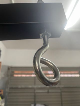 Saco de boxeo, guantes y soporte pared. 20kg