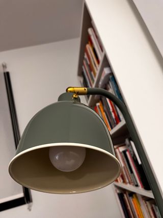 Lámpara de pie vintage Ikea verde y oro
