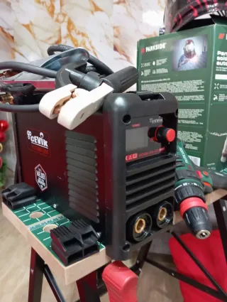 Lote Herramientas Eléctricas y Manuales