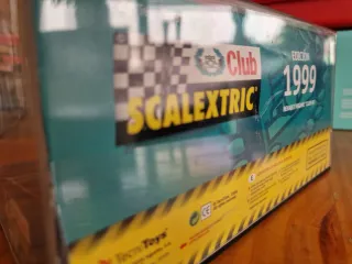 Renault Megane "Club 99" Scalextric coche