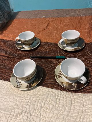Taz01 - Set di 4 tazze da caffè con piatti