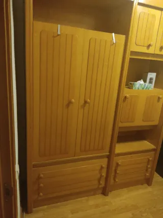 Armario modular de madera para habitación