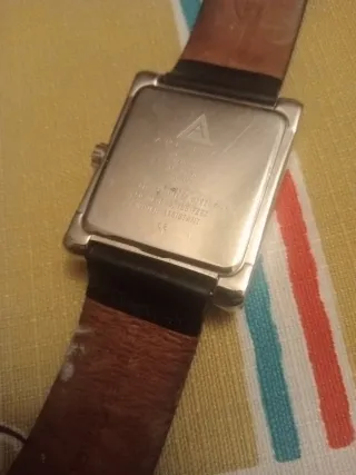 Reloj Fossil Rectangular Negro y Plateado hombre