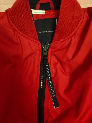 Chaqueta bomber Tommy Hilfiger roja talla S