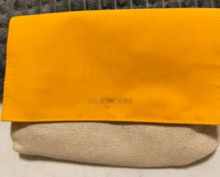 Neceser pequeño Guerlain