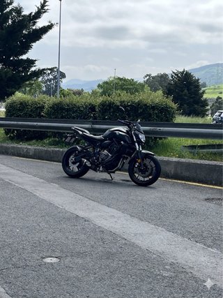 Yamaha mt07 negociable
