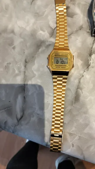 Reloj Casio Dorado Digital