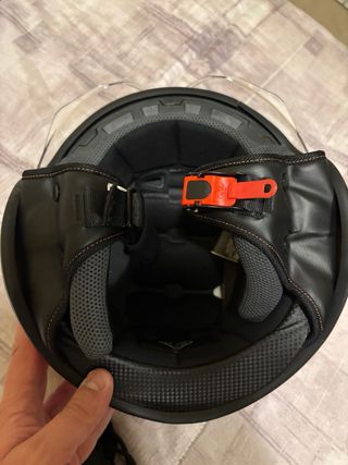 Casco moto bianco con bandiera italiana