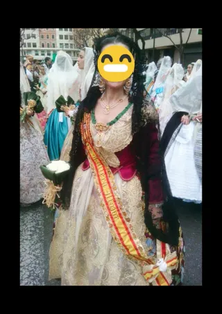 Traje de Fallera