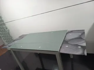 Tavolo da cucina in vetro estensibile