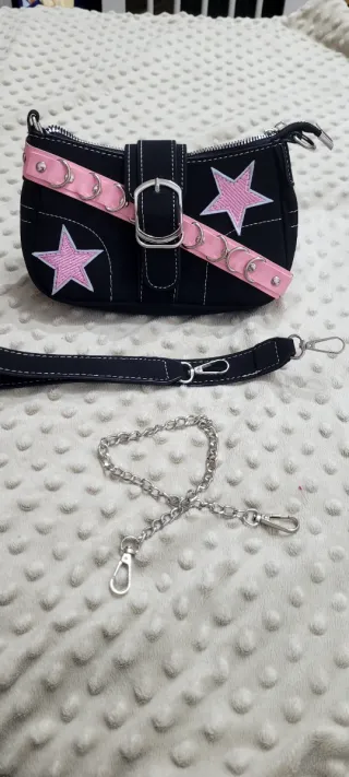 Cartera para niña negra con estrellas rosas