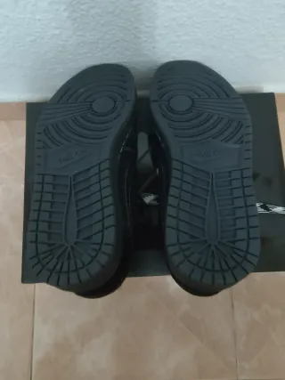 Zapatillas Nike low negras - Size 43