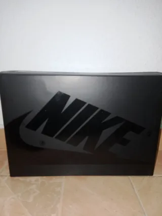 Zapatillas Nike low negras - Size 43