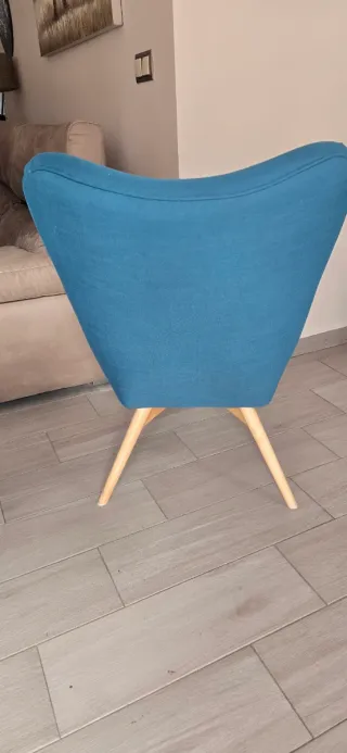 Sillón y reposapiés verde