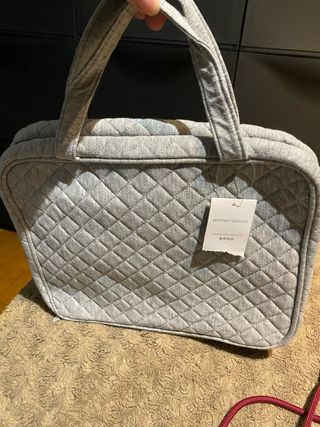 Neceser Women'secret acolchado gris