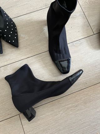 Botines negros punta fina charol