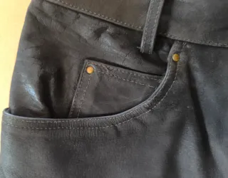 Pantalón Kerozen Cuero Negro