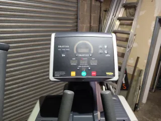 Eliptico Technogym con Passo Variabile Autorigenerante