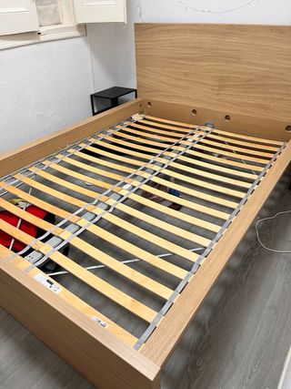 Cama Doble Ikea Madera y Metal