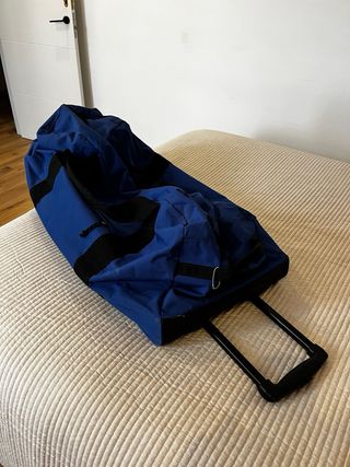 Maleta grande Eastpak azul