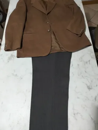 Lotto Abbigliamento uomo marrone e grigio