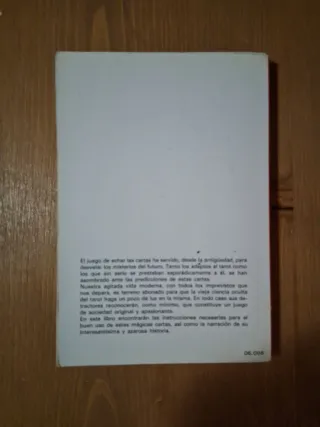 Libros grafología/ homeopatía/ tarot/ quiromancia