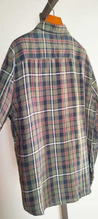 Camisa de cuadros verde y azul