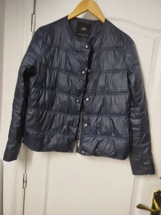 Chaqueta Zara azul con bolsillos