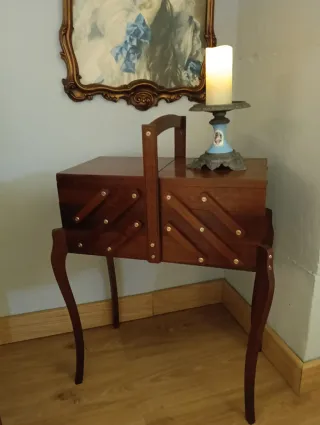 Costurero Vintage Francés