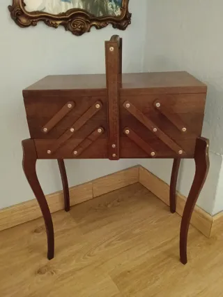 Costurero Vintage Francés