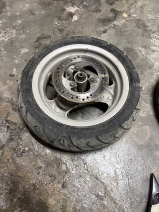 Llanta delantera Neos