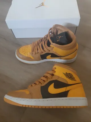 Nike Air Jordan 1 Mid Taglia 38,5