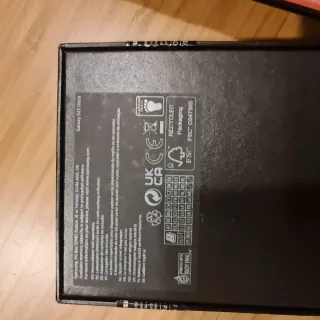 Samsung S22 Ultra + Due cover e cavo