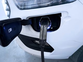 Ford Transit Custom 340 L1 Van Trend Plug-in Hybrid 92,9 kW