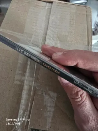 CD OST Flag Day com Eddie Vedder