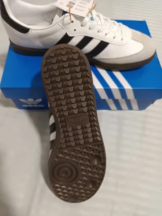 Adidas Samba Blancas y Negras