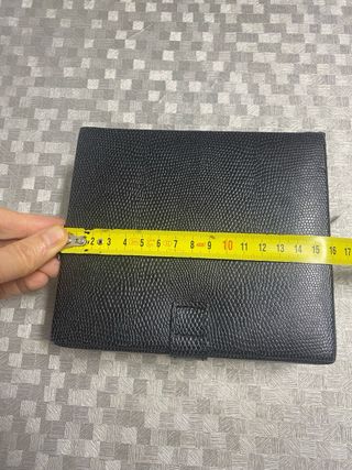 Joyero negro y beige con compartimentos