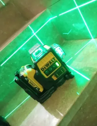 Nivel Láser DeWalt Verde Nuevo