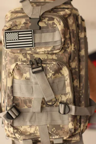 Mochila Táctica Camuflaje Digital.