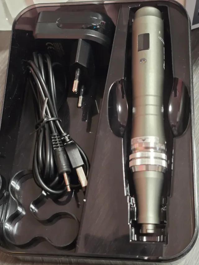 Dr. Pen M8 Wireless Microneedling Pen.